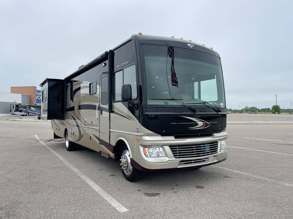2014 Fleetwood Bounder 35K